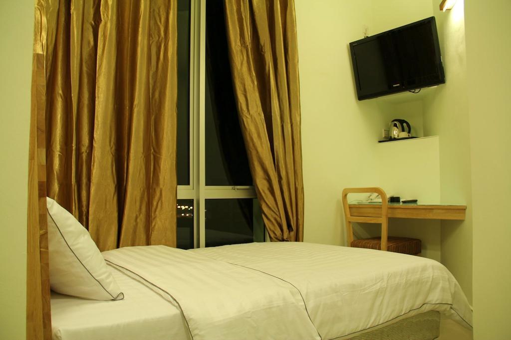 פטלין ג'איה Hotel Desaria חדר תמונה