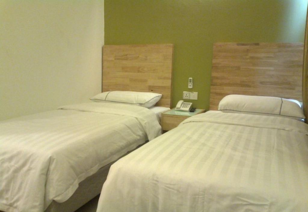 פטלין ג'איה Hotel Desaria חדר תמונה