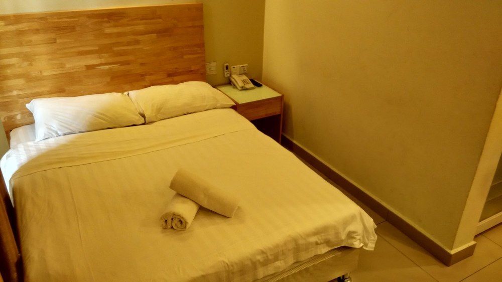 פטלין ג'איה Hotel Desaria מראה חיצוני תמונה