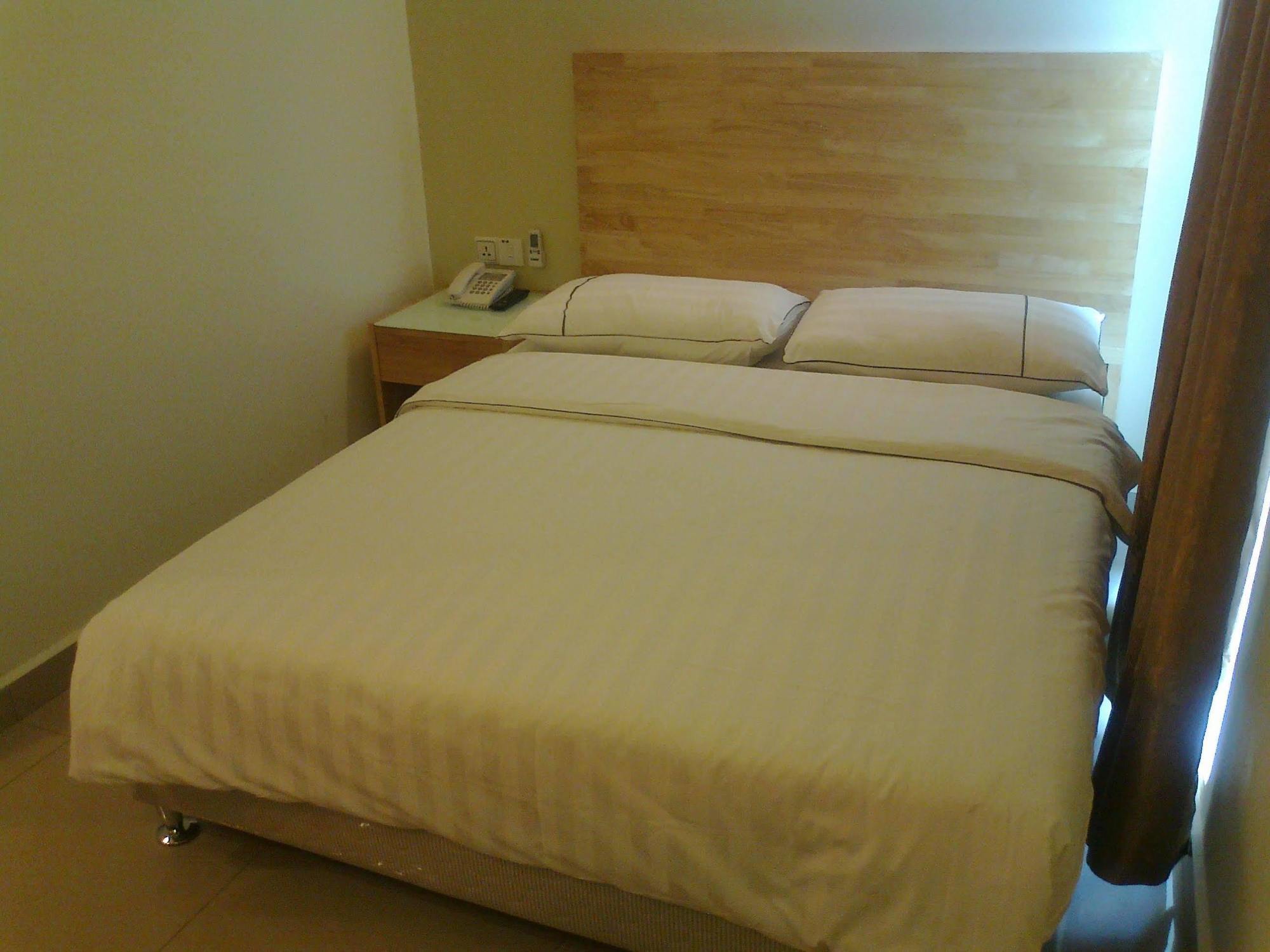 פטלין ג'איה Hotel Desaria מראה חיצוני תמונה