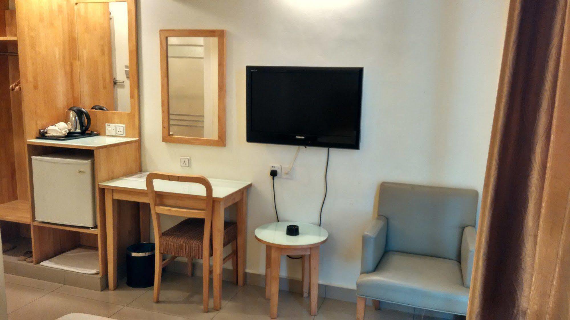 פטלין ג'איה Hotel Desaria מראה חיצוני תמונה