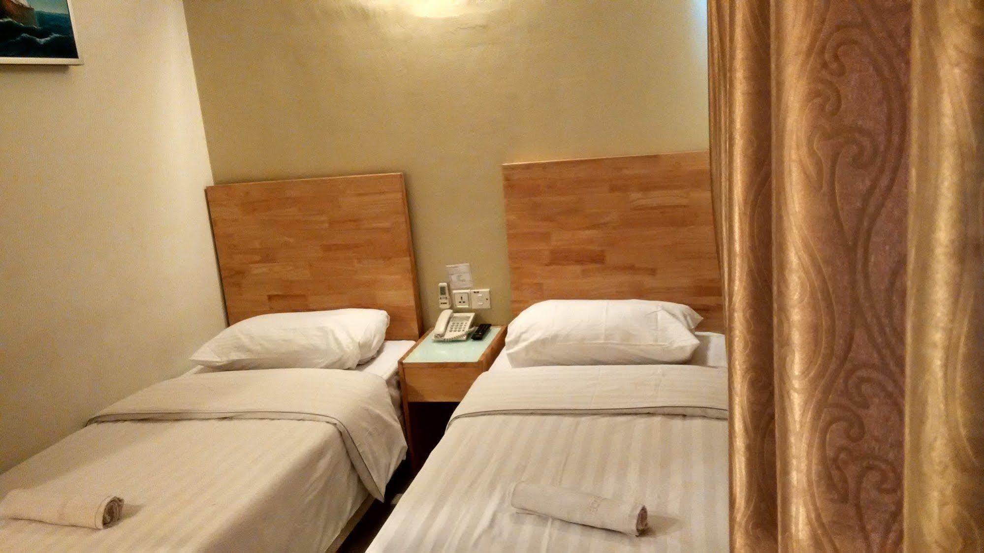 פטלין ג'איה Hotel Desaria מראה חיצוני תמונה